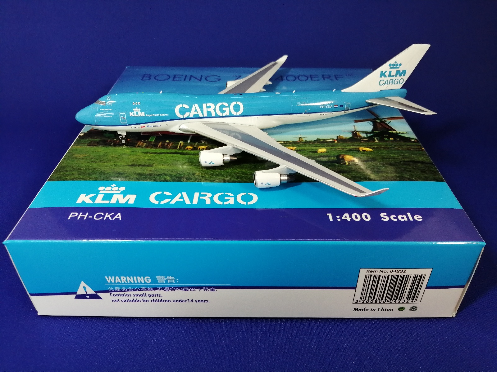 04232 Phoenix KLM CARGO B747-400 PH-CKA 1:400 完売しました。