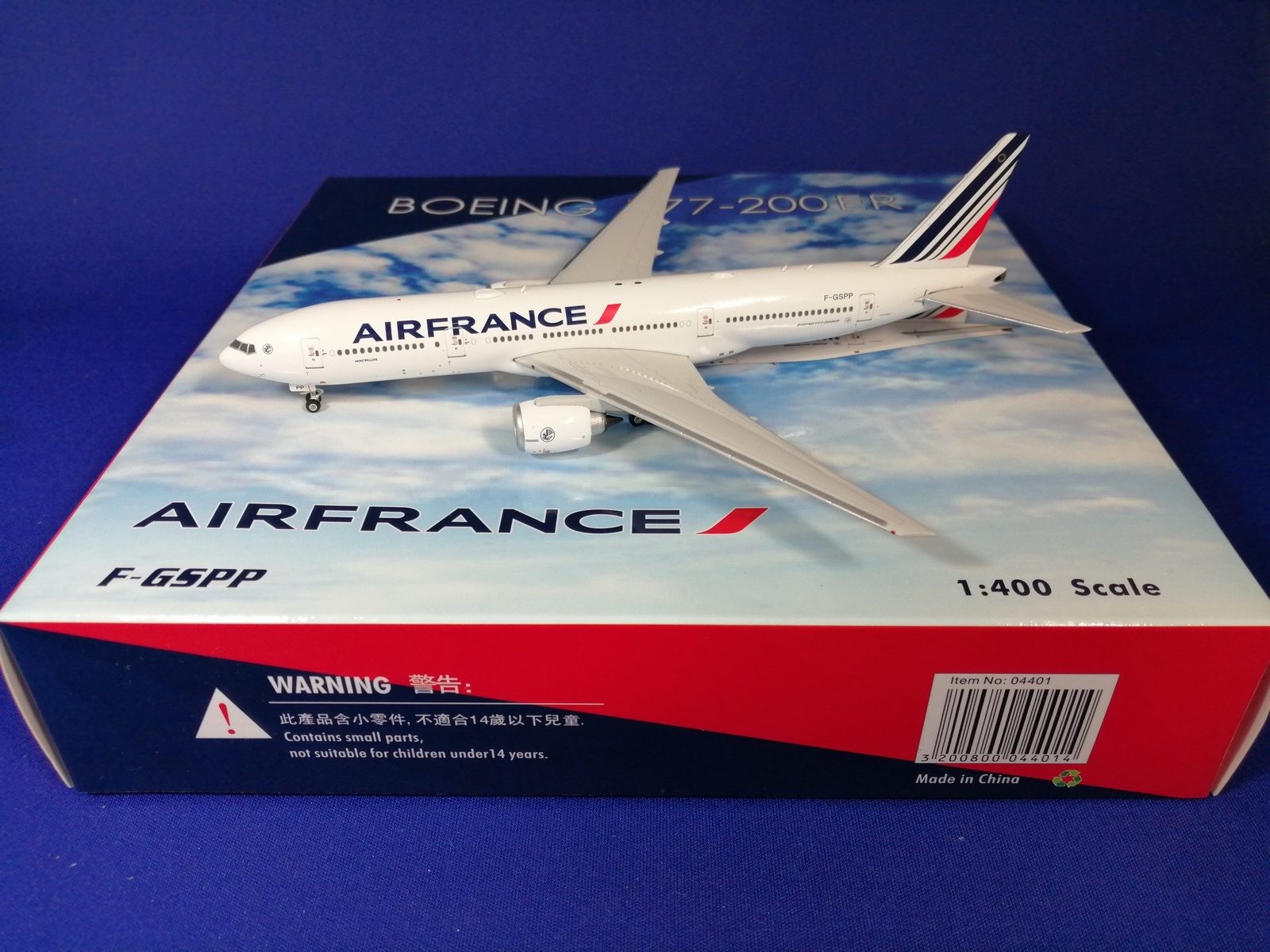 04401 Phoenix Air France / エールフランス航空 B777-200ER F-GSPP 1:400 完売しました。