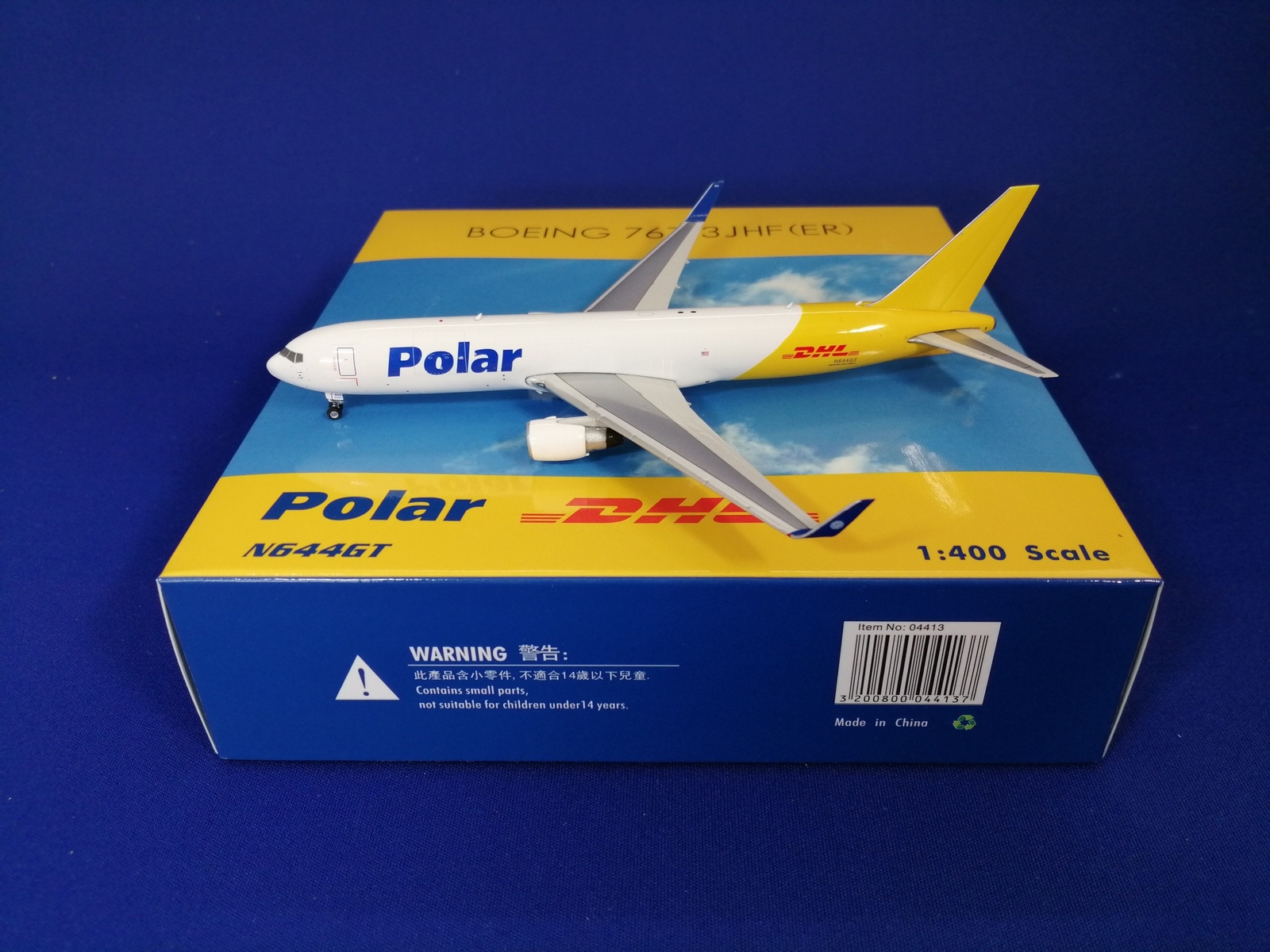 04413 Phoenix Polar Cargo (DHL) / ポーラーカーゴ ディーエイチエル B767-300BDSF N644GT 1:400