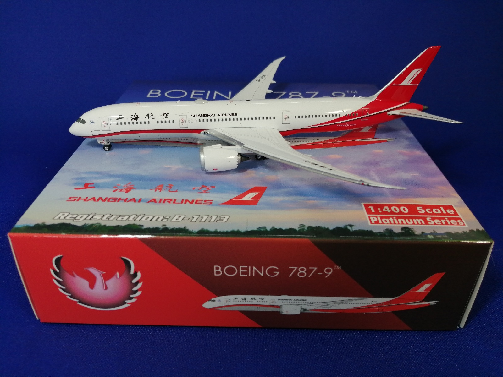 11666 Phoenix Shanghai Airlines / 上海航空 B787-9 B-1113 1:400 完売しました。