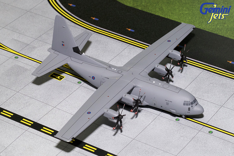 G2RAF713 GEMINI 200 ROYAL AIR FORCE /イギリス空軍 C-130J ZH886 1:200 完売しました。
