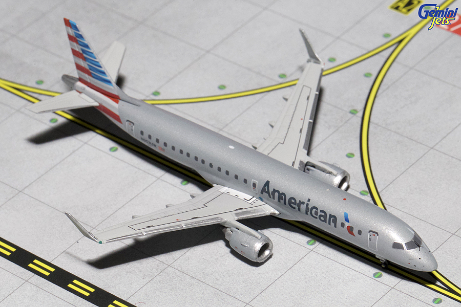 GJ701558 GEMINI JETS American Eagle / アメリカンイーグル Embraer E190 N953UW 1:400 完売しました。