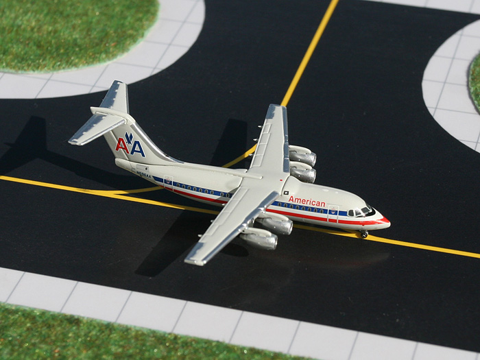 GJ70759 GEMINI JETS American / アメリカン航空 BAE146-200 N696AA 1:400 完売しました。