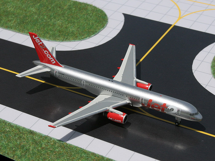 15702 GEMINI JETS JET2.COM B757-200 1:400 メーカー完売