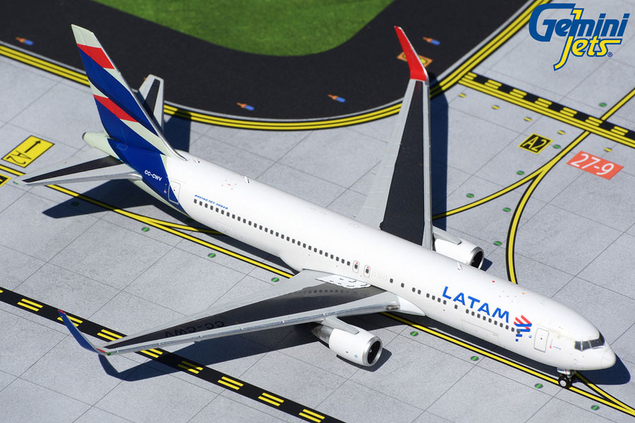 GJLAN1849 GEMINI JETS LATAM AIRLINES / ラタム航空 B767-300ER CC-CWV 1:400 完売しました。
