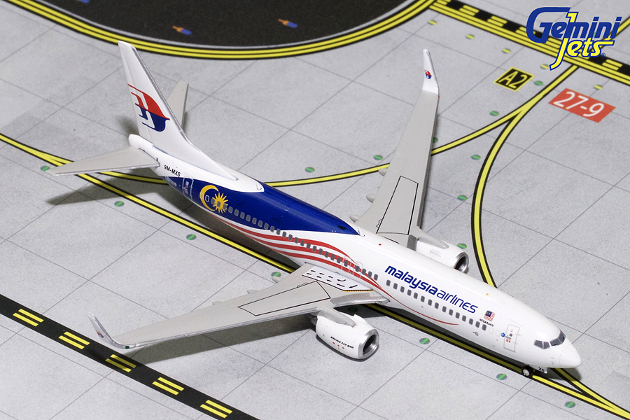 GJ701681 GEMINI JETS Malaysia  / マレーシア航空B737-800W Negaraku 9M-MXS 1:400 完売しました。
