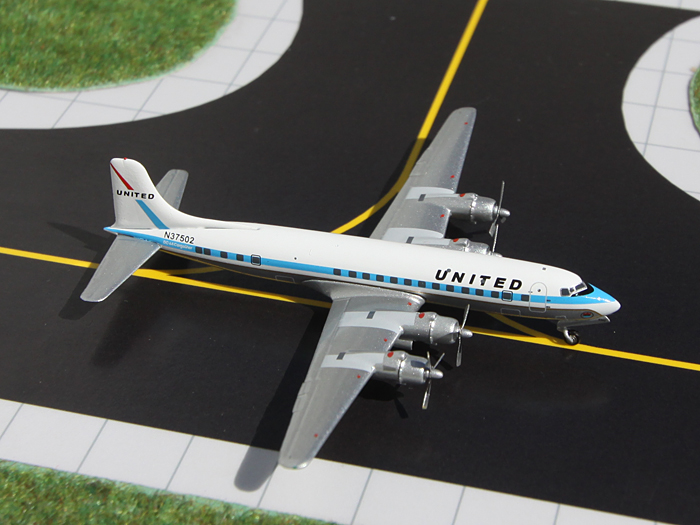 GJ70972 GEMINI JETS UNITED / ユナイテッド航 DC-6 MAINLINER COLORS  1:400 完売しました。