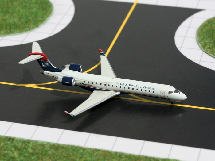 GJ70909 GEMINI JETS US AIRWAYS EXPRESS / USエアウェイズ・エクスプレス CRJ-700 N706PS 1:400 完売しました。