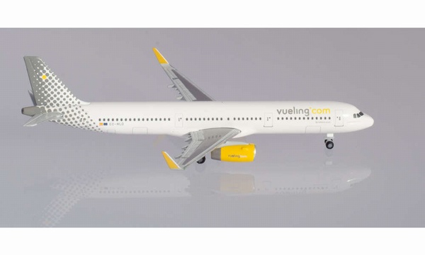 533218 Herpa Vueling / ブエリング航空 A321 EC-MLD Dont forget to smile 1:500 完売しました。