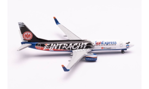 535236 Herpa SunExpress Eintracht B737-800 TC-SPC 1:500 お取り寄せ