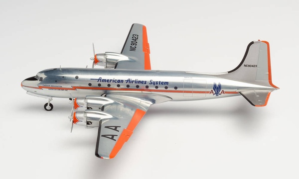 570862 Herpa American / アメリカン航空 DC-4 NC90423 Flagship washington 1:200 完売しました。