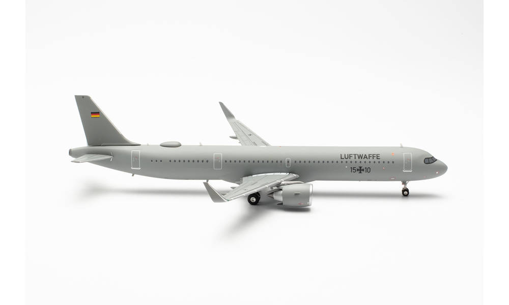 572170 Herpa Luftwaffe Flugbereitschaft /ドイツ空軍 Flugbereitschaft A321LR 15+10 1:200 完売しました。