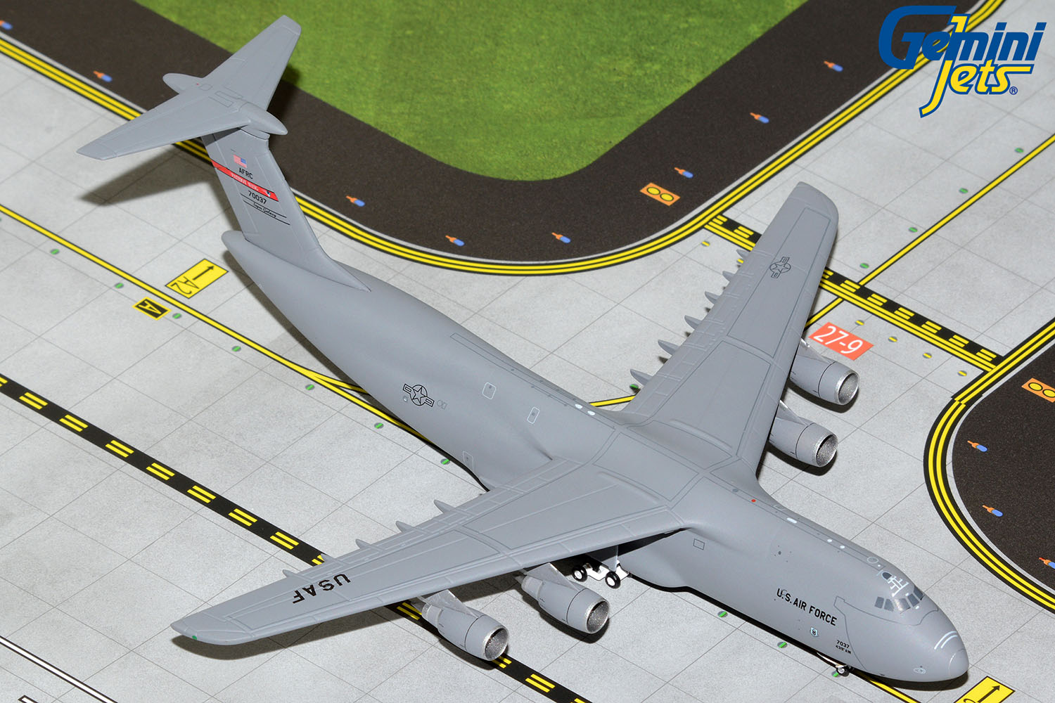 GMUSA098  GEMINI MACS U.S. Air Force C-5M Westover Air Reserve Base 87-0037 1:400 完売しました。