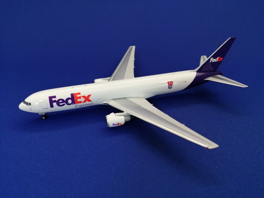 04479 Phoenix FedEx / フェデックス B767-300F(ER) 100th Boeing 767 FedEx N277FE 1:400 完売しました。