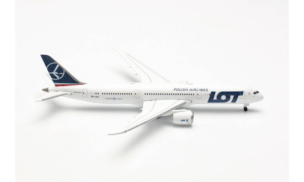 536646 Herpa LOT Polish Airlines / LOTポーランド航空 B787-9 SP-LSG 1:500 完売しました。