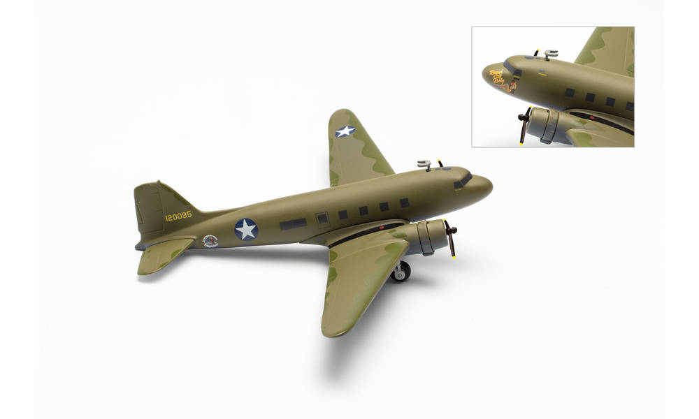 572606 Herpa アメリカ陸軍航空軍 C-53 Vintage Wings Beach City Baby 41-20095 1:200 お取り寄せ