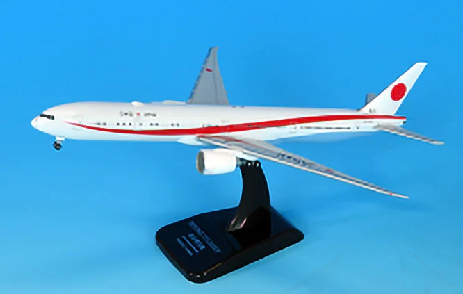 JG40104 全日空商事特注品 JASDF / 日本国政府専用機 B777-300ER 1号機 80-1111 1:400 完売しました。