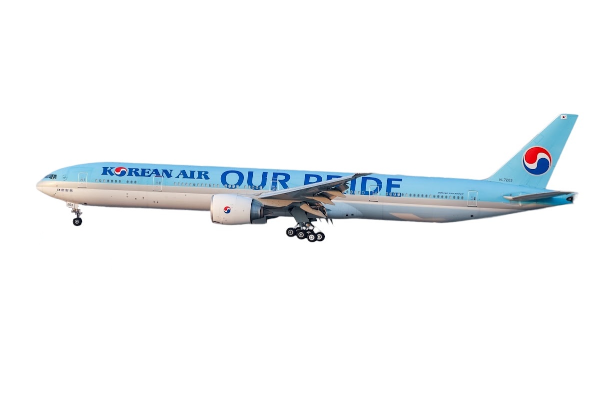 04561 Phoenix Korean Air / 大韓航空 We Are Our Pride B777-300ER HL7203 1:400 完売しました。