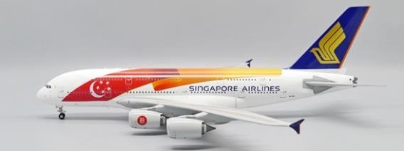 EW2388011 JC WING Singapore Airlines / シンガポール航空 SG50 A380 9V-SKJ スタンド付 1:200 メーカー完売