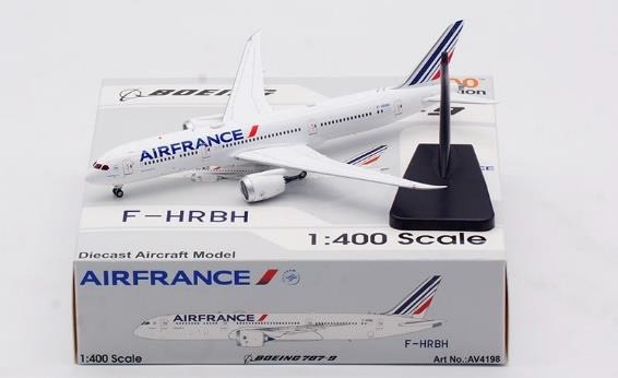 AV4198 Aviation400 Air France / エールフランス B787-9 F-HRBH 1:400 マグネット式ギヤ 完売しました。