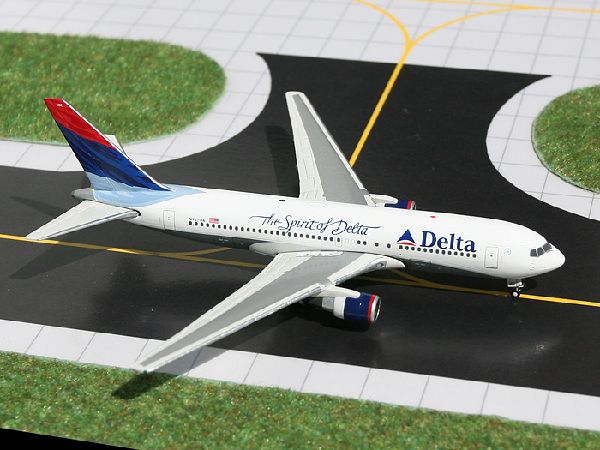 GJ70402 GEMINI JETS Delta Air Lines / デルタ航空 B767-200 The Spirit of Delta N102DA 航空会社特注 1:400 完売しました。