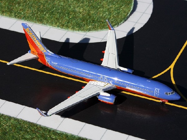 GJ701219 GEMINI JETS Southwest Airlines / サウスウエスト航空 B737-800W N8302F 1:400 完売しました。