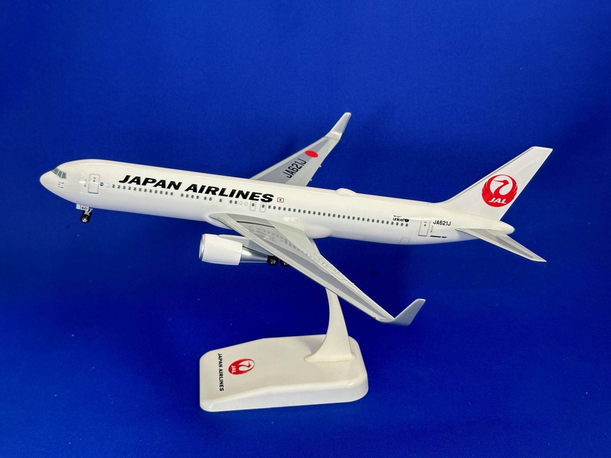 BJQ2062 JALUX企画品 (EVER RISE) JAL / 日本航空 B767-300ER JA621J 組立品 スナップインモデル 1:200 完売しました。