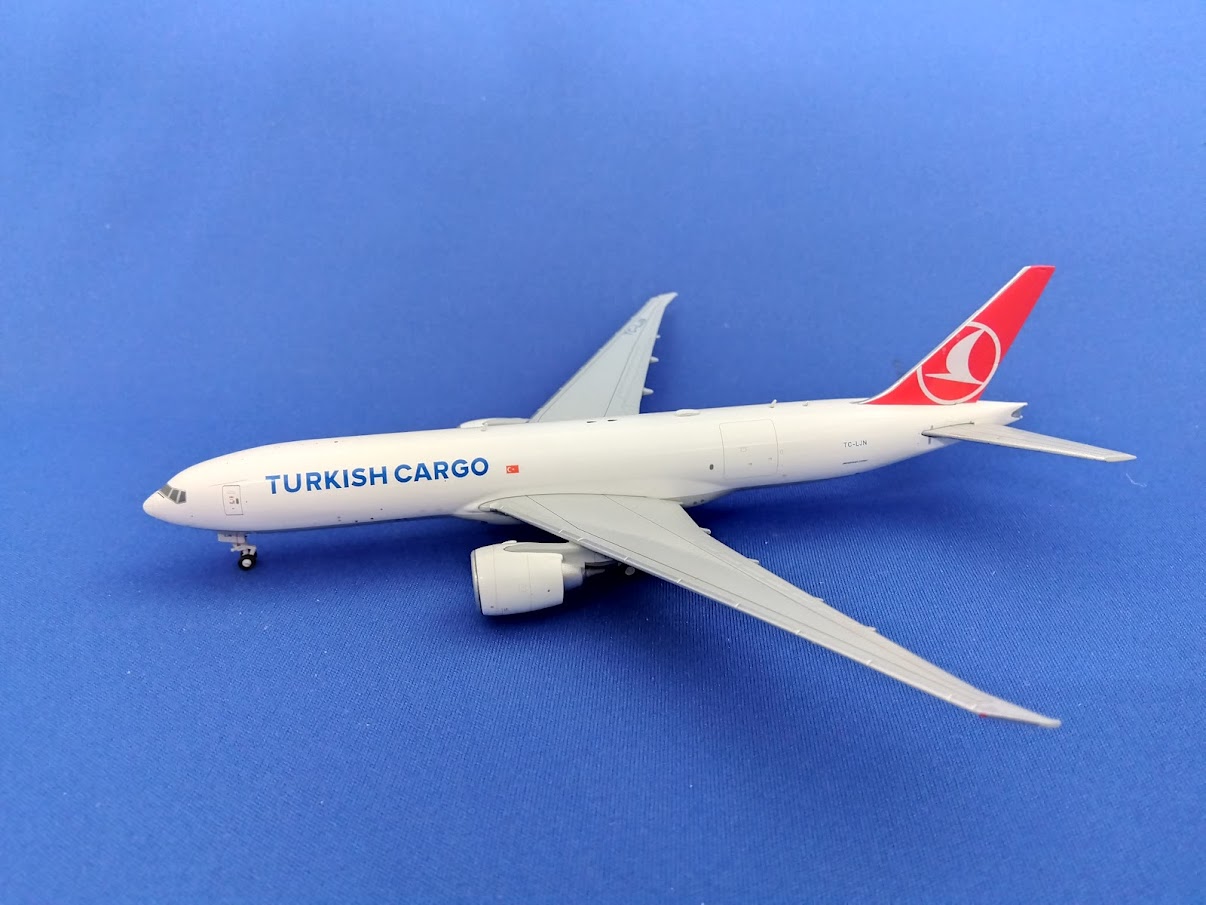 EW477L001 JCWING Turkish Cargo / ターキッシュ・カーゴ B777-200LCF TC-LJN 1:400 メーカー完売