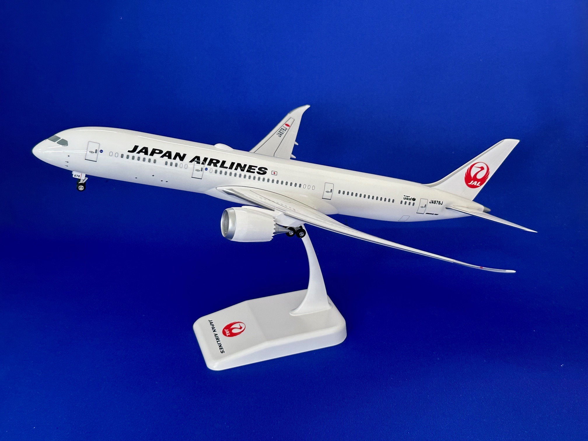 BJQ2064 JALUX企画品 (EVER RISE) JAL / 日本航空 B787-9 JA878J 組立品 スナップインモデル 1:200