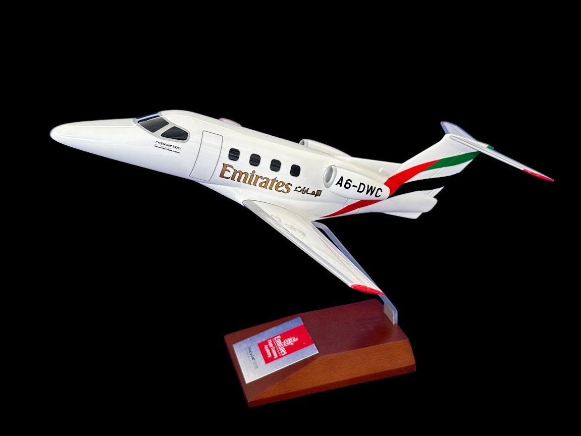 PAC01 PACMIN Emirates / エミレーツ航空 Embraer Phenom 100 A6-DWC 組立品 スナップインモデル 1:50 完売しました。