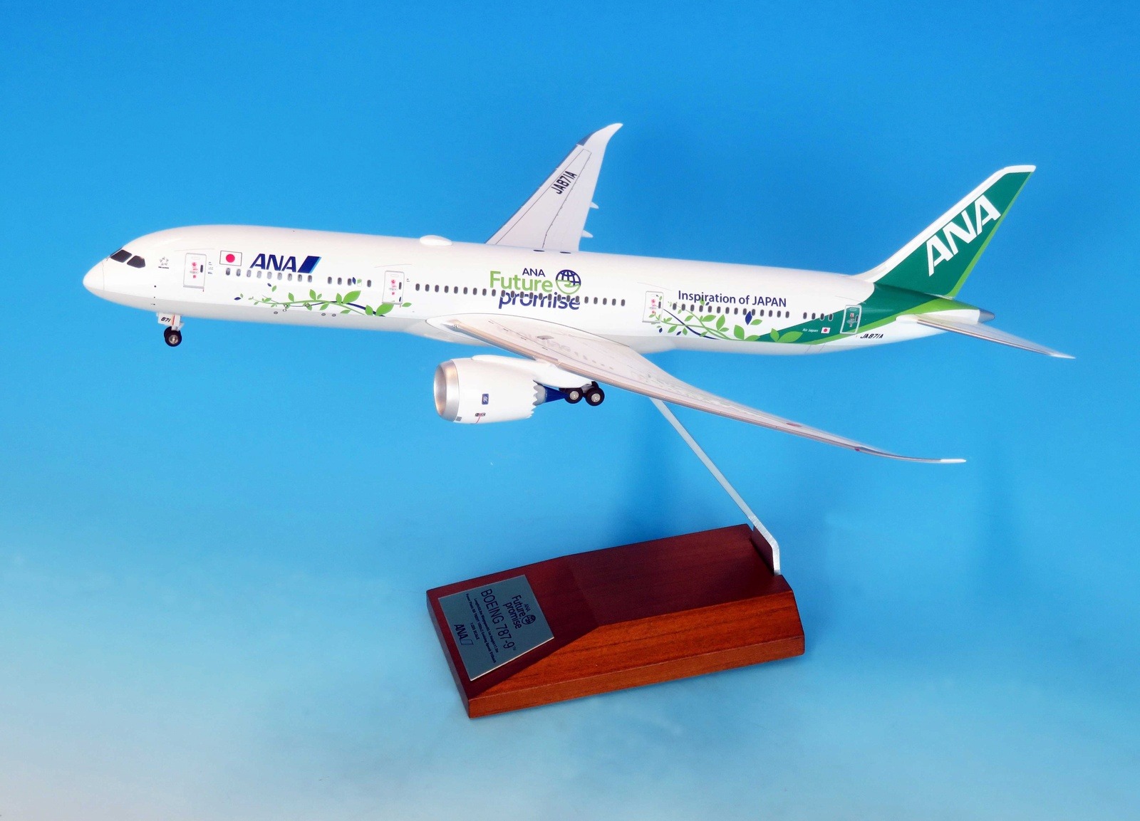 NH20220 全日空商事特注品 ANA All Nippon Airways / 全日空 B787-9 ANA FUTURE PROMISE JA871A 完成品 木製スタンド付き(台座は木製、アーム部はアルミ製) 1:200