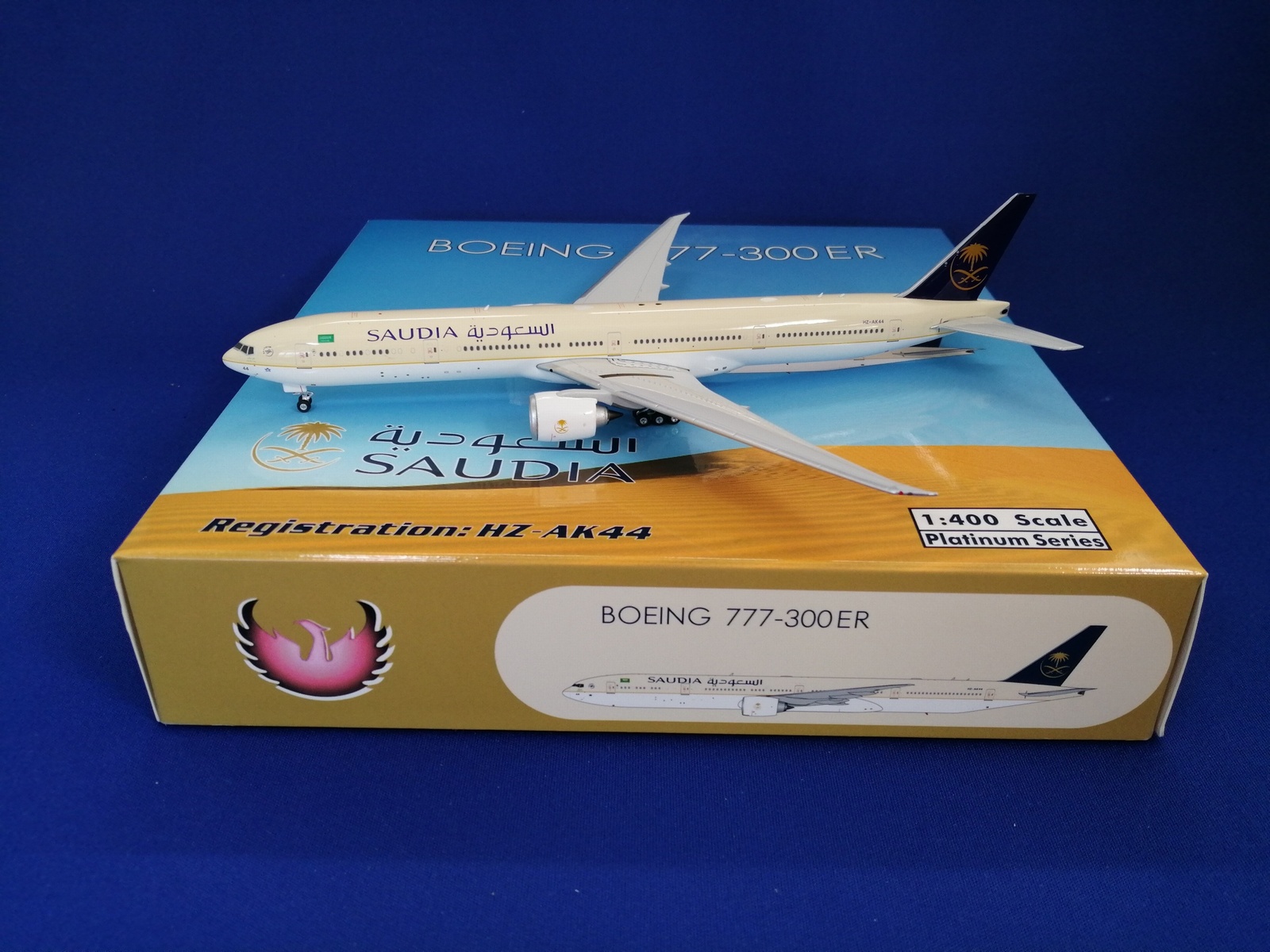 11696 Phoenix SAUDIA/Saudi Arabian Airlines / サウジアラビア航空/サウディア B777-300ER HZ-AK44 1:400 完売しました。