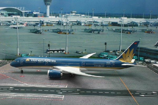 20111 Phoenix Vietnam / ベトナム B787-9 VN-A861 1:200