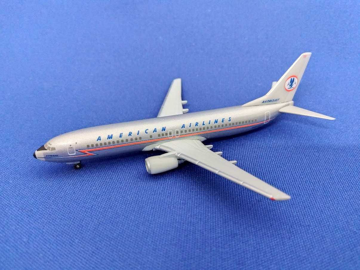 505765 Herpa American Airlines / アメリカン航空 ASTROJET B737-800 N951AA 1:500 完売しました。