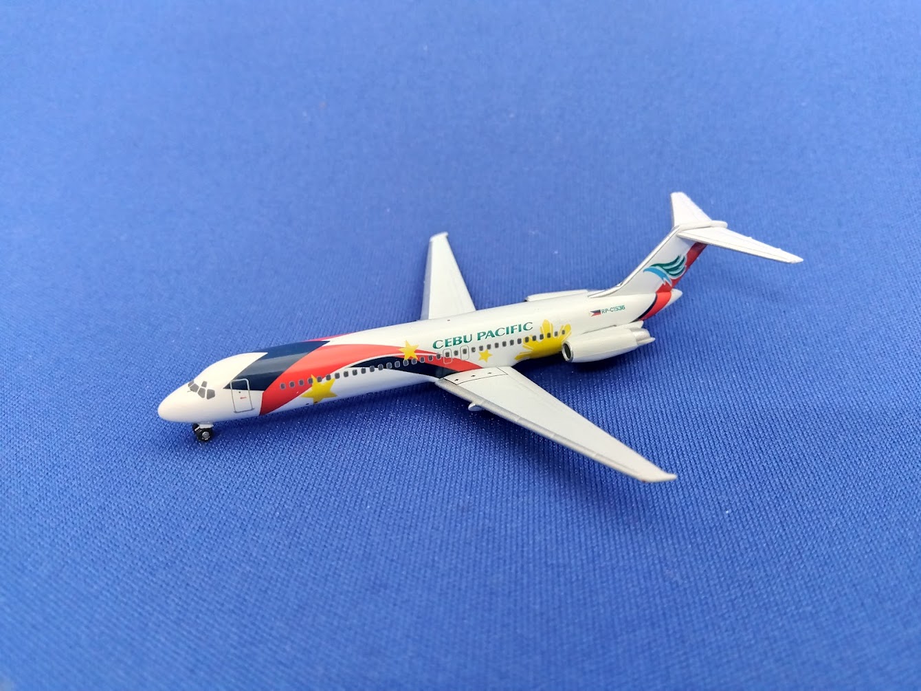 524049 Herpa CLUB MODELS Cebu Pacific / セブパシフィック航空 100 Years DC-9-30 RP-C1536 1:500 メーカー完売