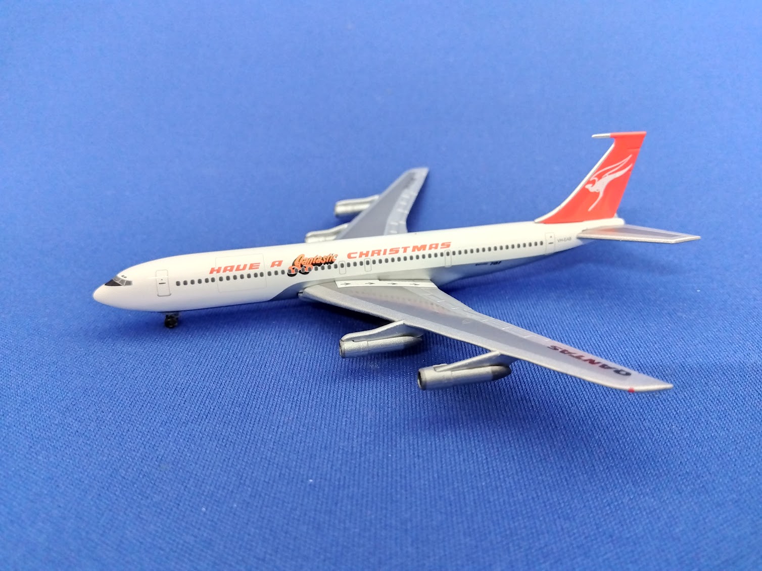 529488 Herpa Qantas Airways / カンタス航空 B707-300C Qantastic Christmas VH-EAB 1:500 メーカー完売