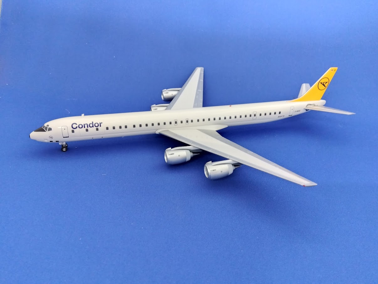 DC8731017B B-Models Condor / コンドル航空 DC-8-73 D-ADUC 1:200 スタンド付 完売しました。