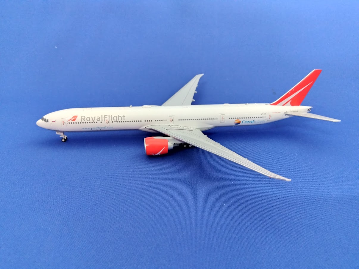 LH4259 JCWING Royal Flight / ロイヤル・フライト B777-300ER VP-BGK 1:400 メーカー完売